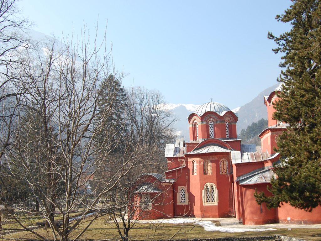Pećka patrijaršija po kulturu autobusom manastiri na kosovu